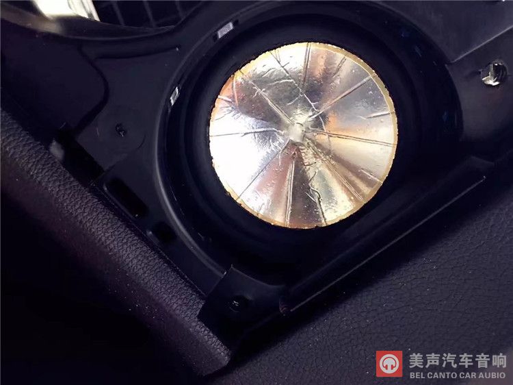 系喇叭安装效果图.jpg