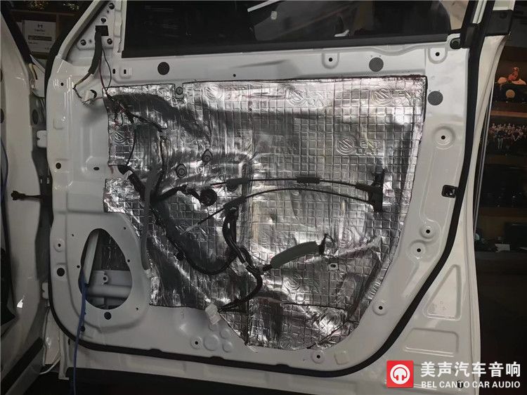 日产途乐 前门赛伦科特双层隔音.jpg