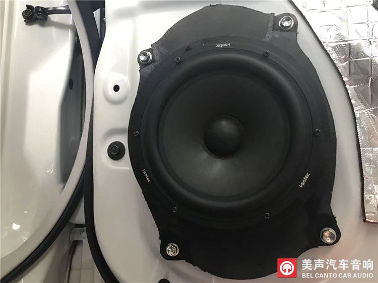 日产途乐 前门板艾索特喇叭安装效果图.jpg
