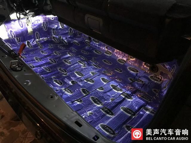 5 尾箱进行双层隔音，有效减少共鸣噪声，吸收多余的杂音，提高降噪效果.jpg