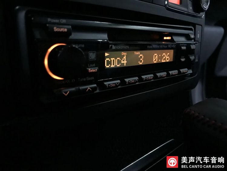 11 在原车主机上加装一台日本中道5碟碟机.jpg