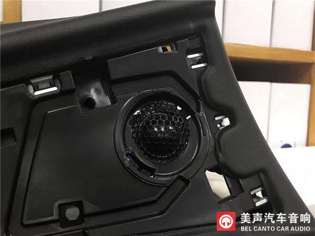 7 高音喇叭的固定.jpg