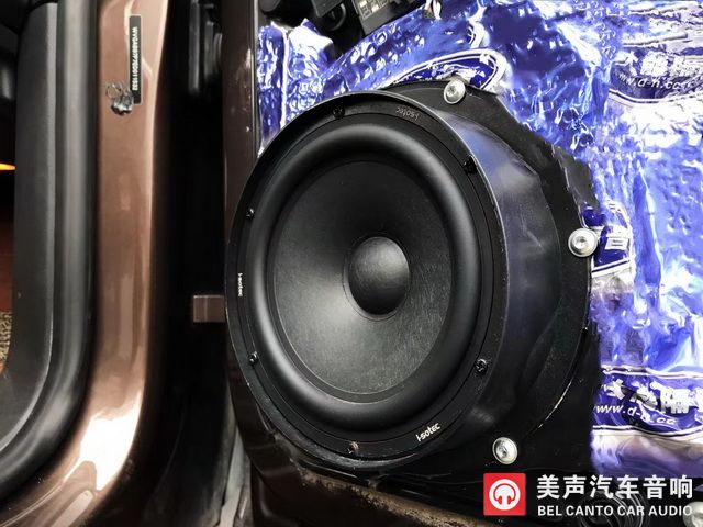 6 后门艾索特RE165.2中低音喇叭的安装.jpg