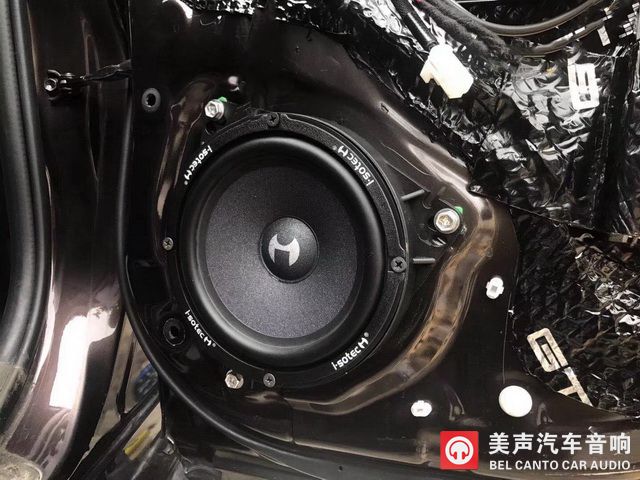 6 艾索特MD165.2中低音喇叭装于后门原位.jpg